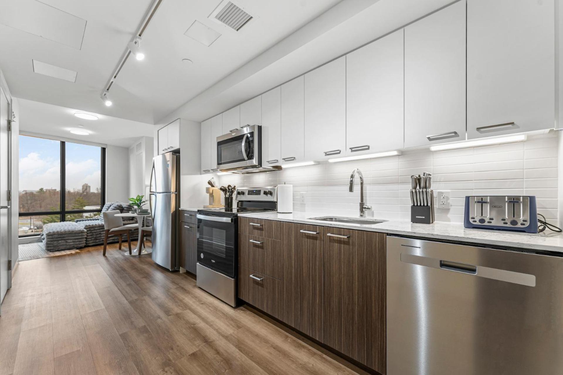 Furnished Luxury Apartment Next To Harvard Stadium Бостън Екстериор снимка