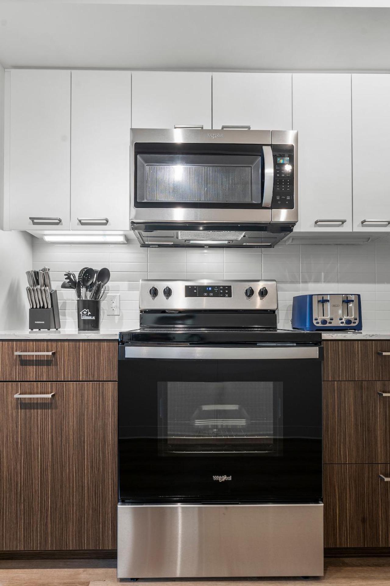 Furnished Luxury Apartment Next To Harvard Stadium Бостън Екстериор снимка