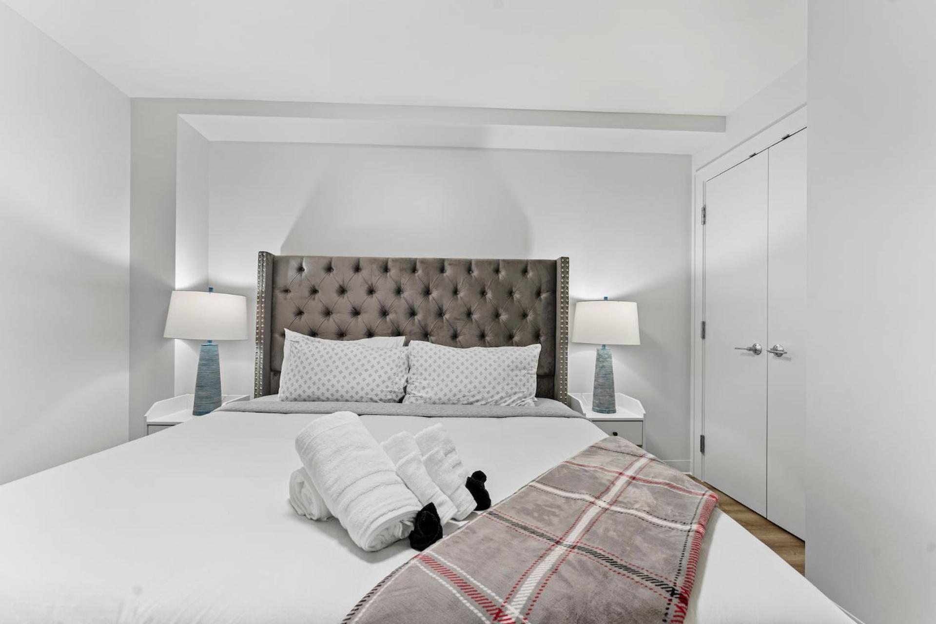 Furnished Luxury Apartment Next To Harvard Stadium Бостън Екстериор снимка
